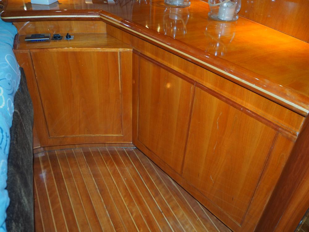 Aft cabin, Accommodation